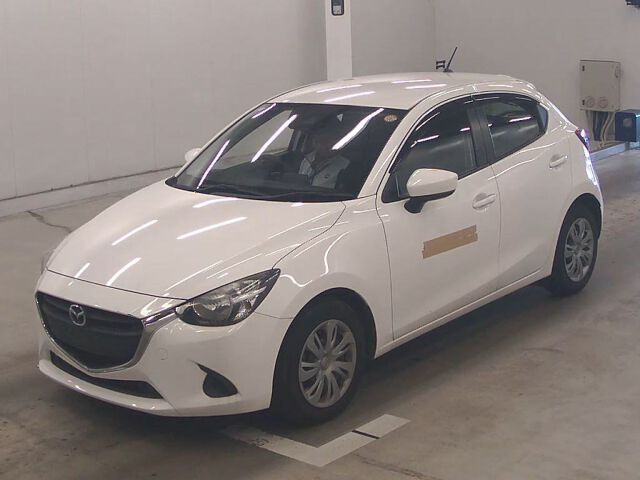 2018 Mazda Demio 13C auction photo 4