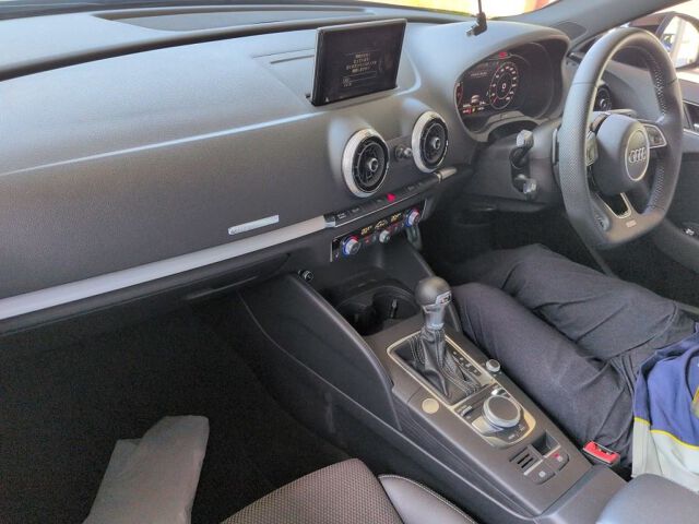 2019 Audi A3 スポB SラブラックS auction photo 3