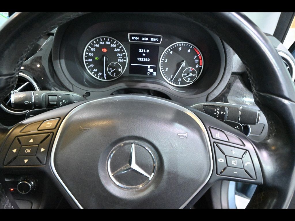 2012 Mercedes-Benz B-Class B180 BlueEFFICIENCY auction photo 8