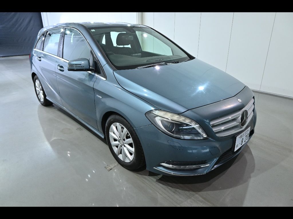 Japan Auction Vehicles 15 2012 Mercedes-Benz B-Class B180 BlueEFFICIENCY auction photo