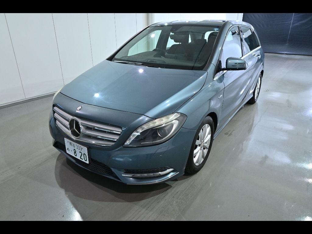 2012 Mercedes-Benz B-Class B180 BlueEFFICIENCY auction photo 4