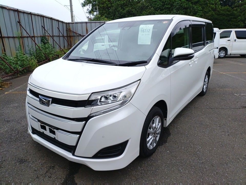 2021 Toyota Noah Japan auction vehicle