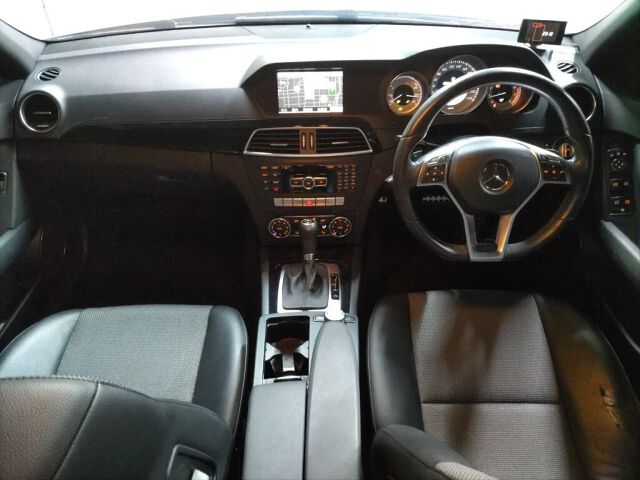 2012 Mercedes-Benz C-Class C180ブルーエフィAG auction photo 3