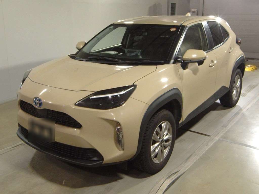 2022 Toyota Yaris Cross ハイブリッドX 4WD Japan auction vehicle