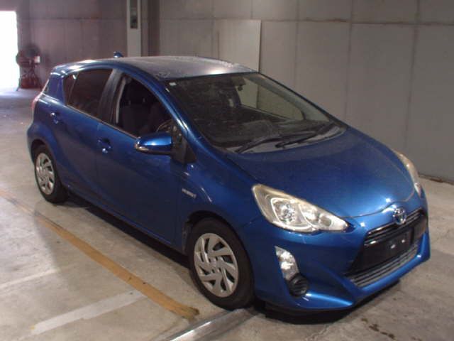 2015 Toyota Aqua S Japan auction vehicle