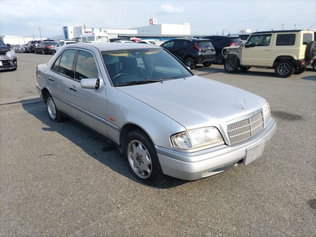 Japan Auction Vehicles 8 1995 Mercedes-Benz C-Class C220 auction photo