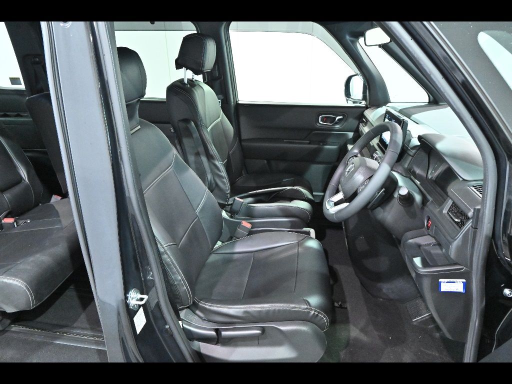 2024 Honda Stepwgn e:HEV 8人 auction photo 6