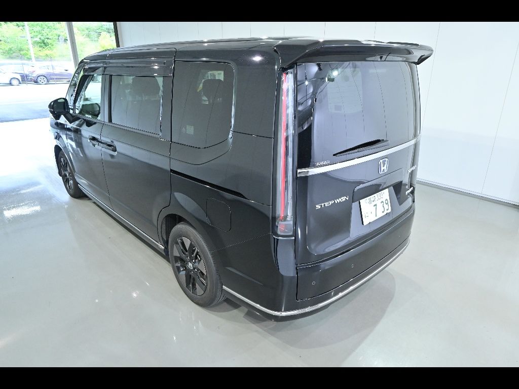 2024 Honda Stepwgn e:HEV 8人 auction photo 5