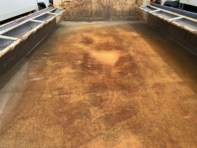 2018 Isuzu Elf dump auction photo 9