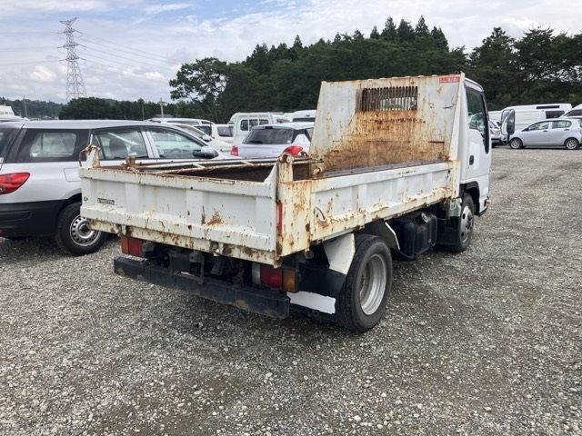 2018 Isuzu Elf dump auction photo 2
