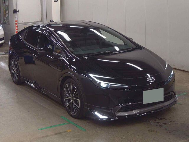 Japan Auction Vehicles 8 2024 Toyota Prius Z auction photo