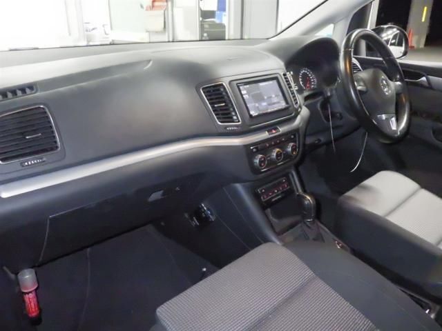 2015 Volkswagen VW シャランTSIコンフォートL BMT auction photo 2