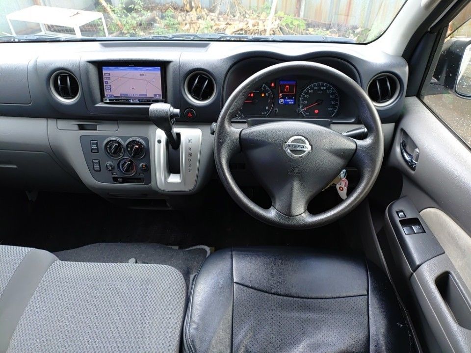 2014 Nissan NV350 Caravan auction photo 3