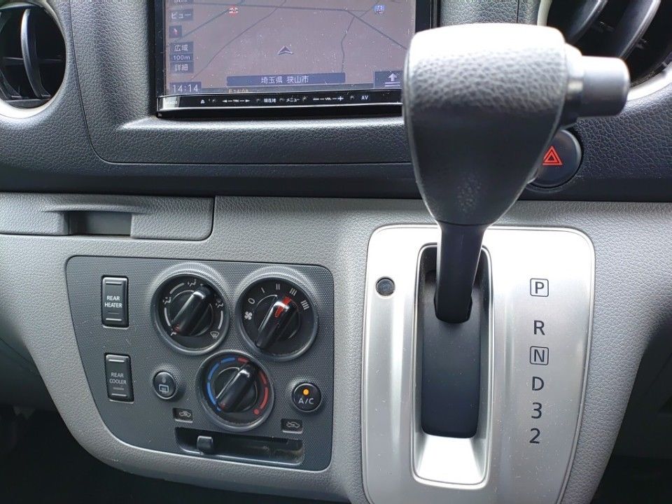 2014 Nissan NV350 Caravan auction photo 12