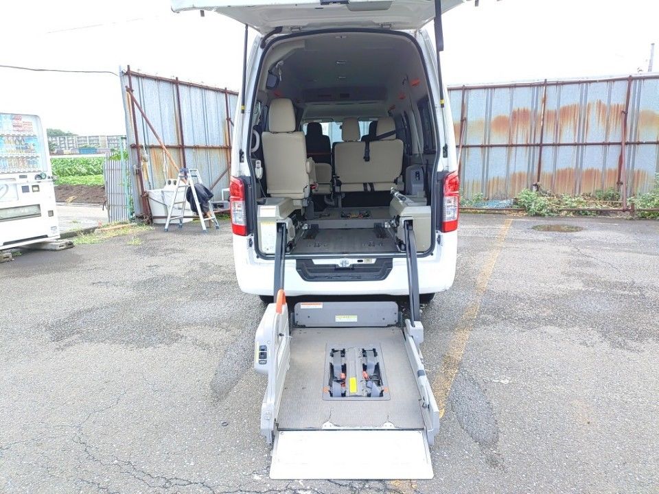 2014 Nissan NV350 Caravan auction photo 8