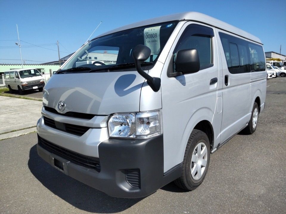 2021 Toyota ハイエース・ロング Japan auction vehicle