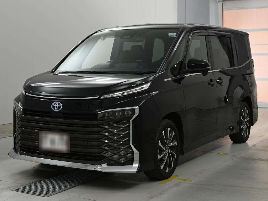 Japan Auction Vehicles 14 2023 Toyota Voxy ハイブリッドS-Z auction photo