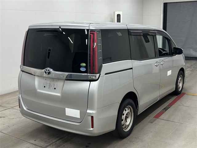 2020 Toyota Noah X 4WD auction photo 5