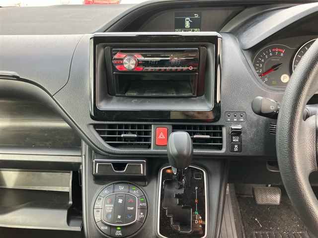 2020 Toyota Noah X 4WD auction photo 6