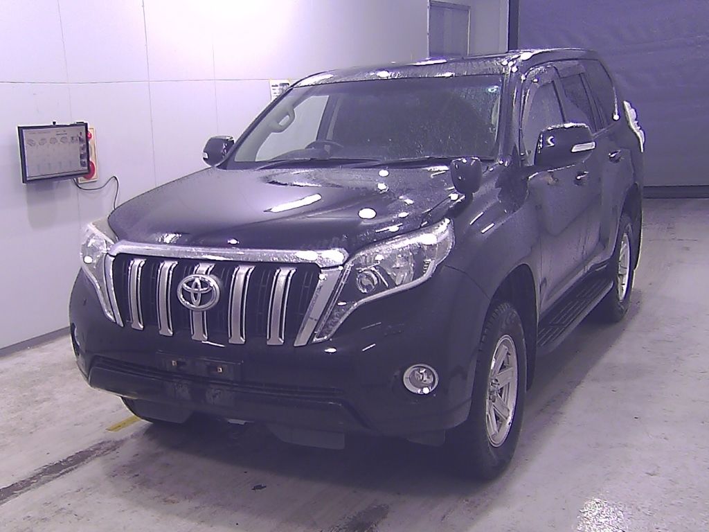 2017 Toyota Land Cruiser Prado TX Lパッケージ 7人 auction photo 4