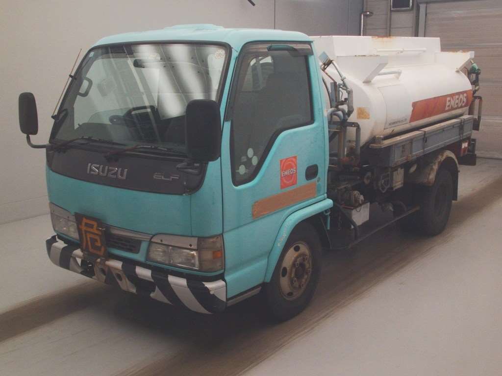 2002 Isuzu Elf タンクシャ Japan auction vehicle