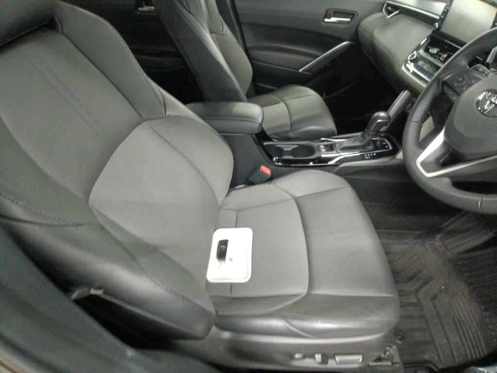 2023 Toyota Corolla Cross Z auction photo 10