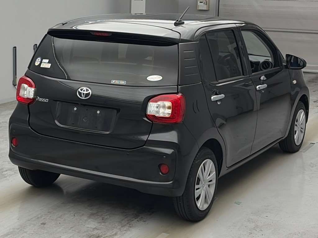2023 Toyota Passo X auction photo 2