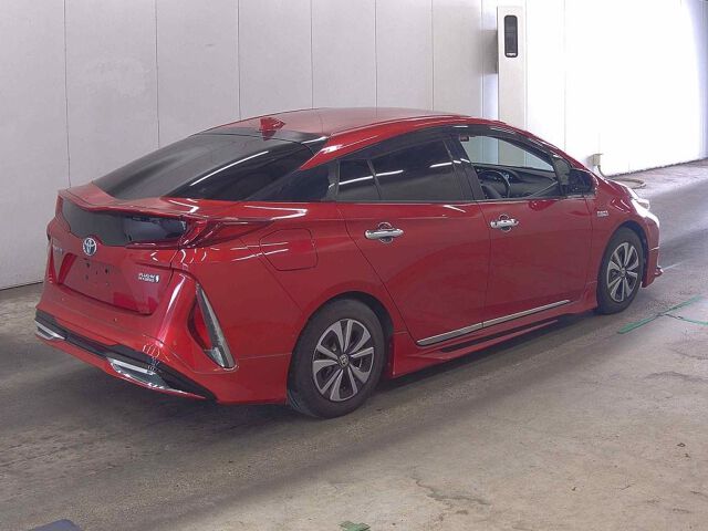 2017 Toyota Prius PHEV A auction photo 5