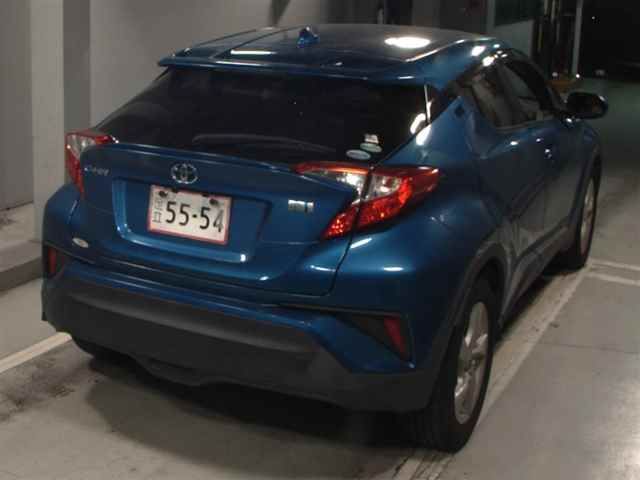 2017 Toyota C-HR S auction photo 5