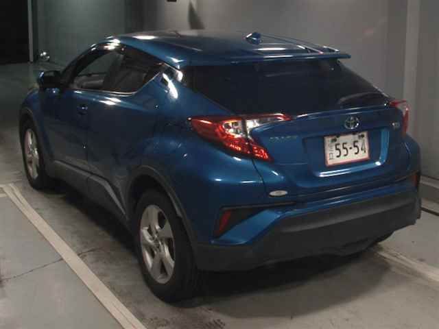 2017 Toyota C-HR S auction photo 2