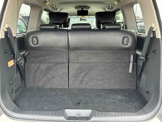 2011 Nissan Elgrand ハイウェイスター auction photo 9