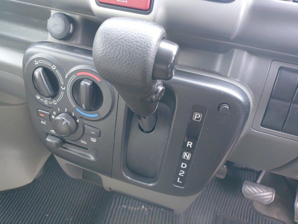 2020 Nissan NV100 Clipper auction photo 12