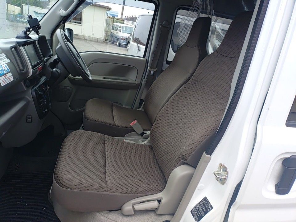 2020 Nissan NV100 Clipper auction photo 16