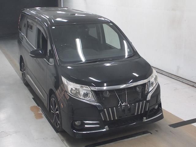 2015 Toyota Esquire Gi Japan auction vehicle