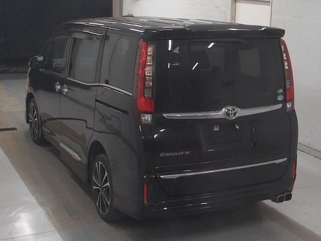 2015 Toyota Esquire Gi auction photo 2