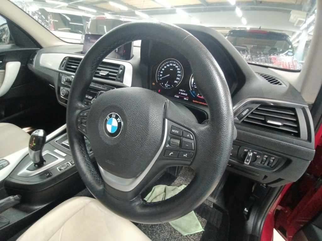 2019 BMW 1 Series 118d ファッショニスタ auction photo 9