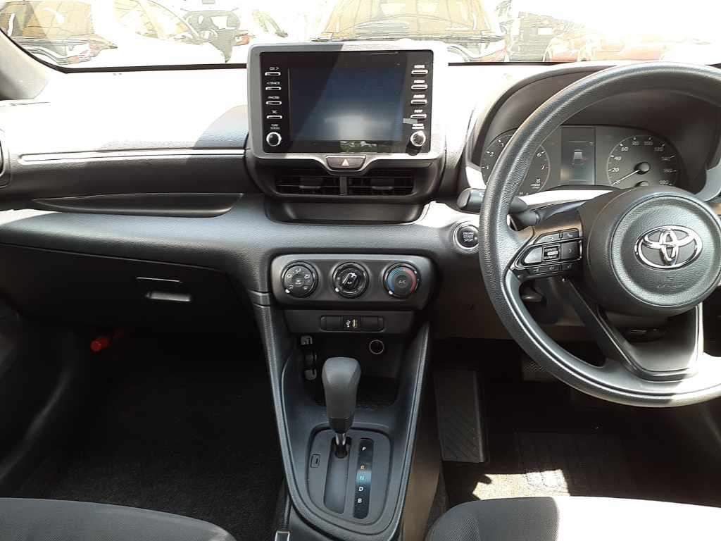 2021 Toyota Yaris X auction photo 11
