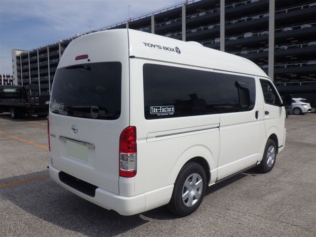 2025 Toyota Hiace Camping 4WD auction photo 5