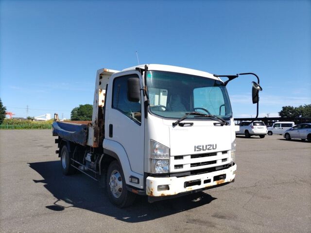 Japan Auction Vehicles 8 2012 Isuzu Forward ダンプ auction photo