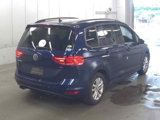 2017 Volkswagen VW ゴルフ トゥーランTSI コンフォートL auction photo 3
