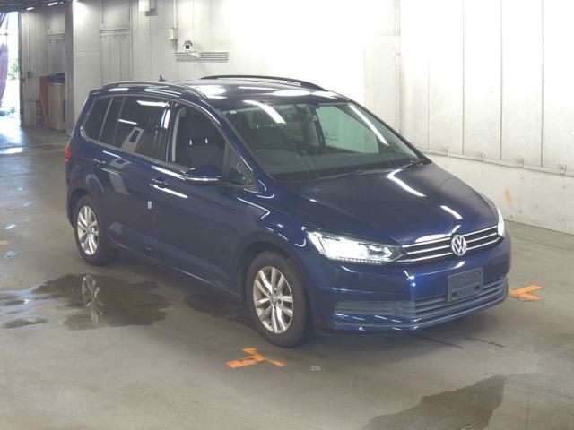 2017 Volkswagen VW ゴルフ トゥーランTSI コンフォートL Japan auction vehicle
