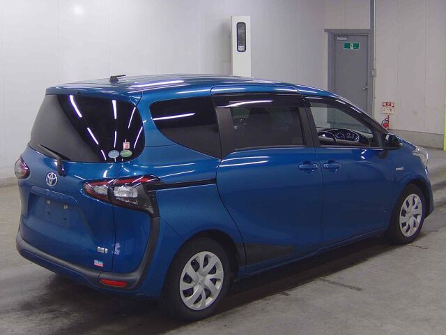 2017 Toyota Sienta ハイブリッドG auction photo 5