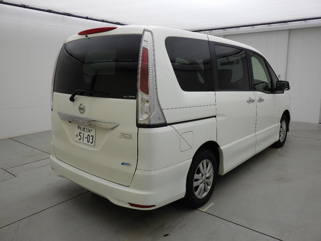 2012 Nissan Serena 4WD Highway Star V Selection auction photo 2