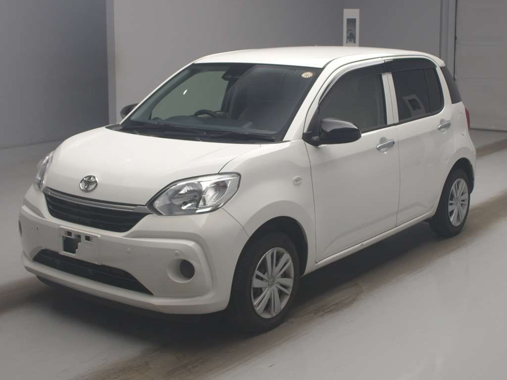 2021 Toyota Passo X Japan auction vehicle