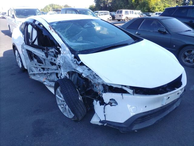 Japan Auction Vehicles 8 2023 Toyota Prius X 4WD auction photo