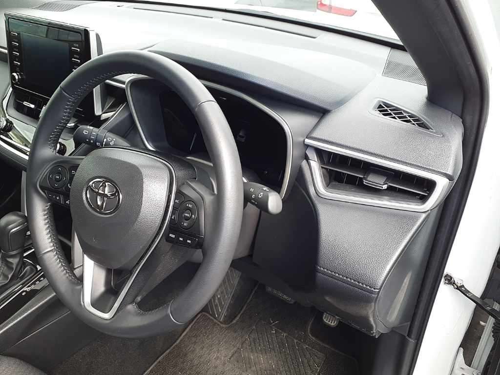 2022 Toyota Corolla Cross ハイブリッド S auction photo 9