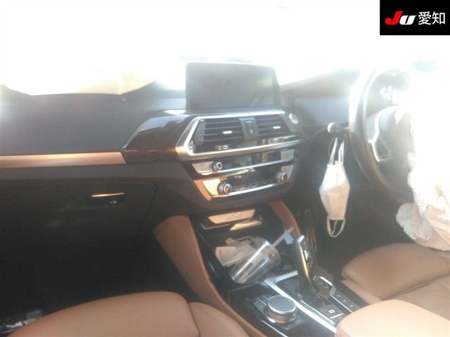2021 BMW X4 xDrive 20d Mスポーツ4WD auction photo 3