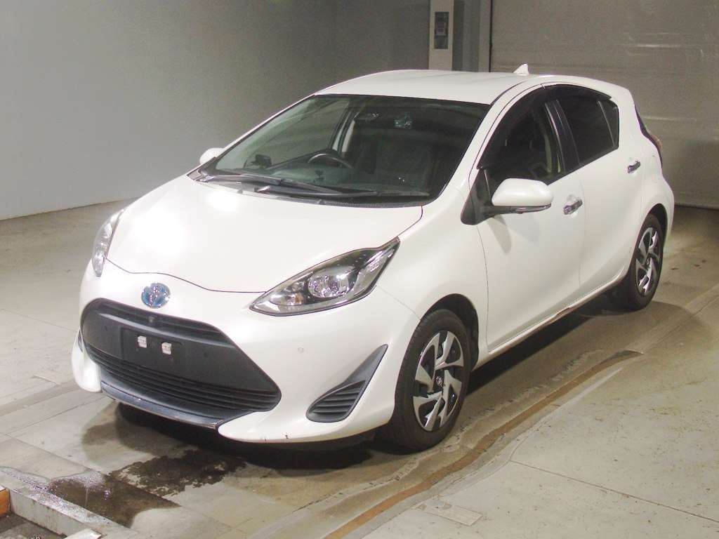 Japan Auction Vehicles 4 2020 Toyota Aqua Sスタイルブラック auction photo