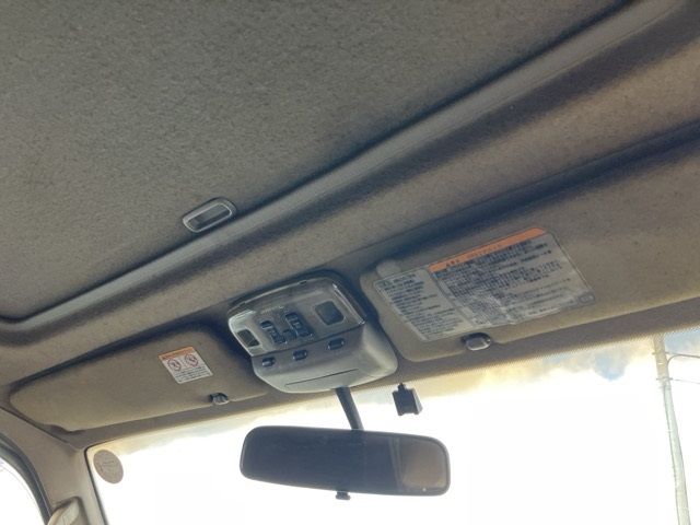1999 Toyota Hiace auction photo 7