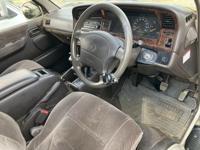 1999 Toyota Hiace auction photo 4
